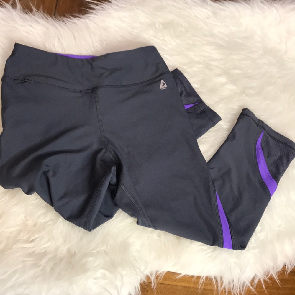ZUZUZEN Capri Purple Grey Workout Yoga Leggings